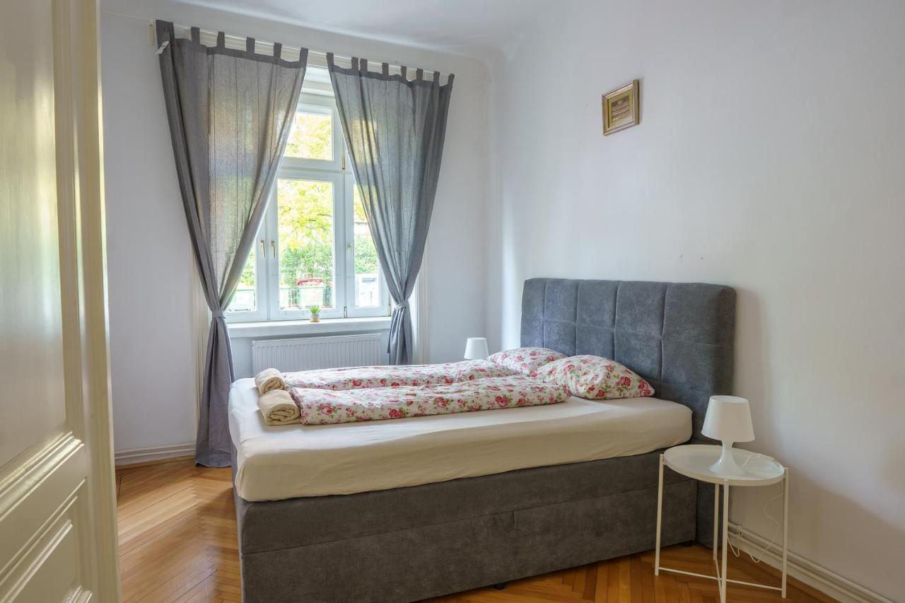 Central Living Apartments - Schoenbrunn Vienna Exterior photo
