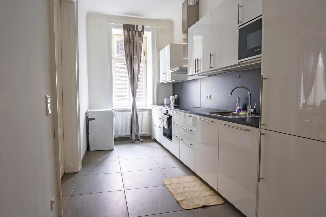Central Living Apartments - Schoenbrunn Vienna Exterior photo